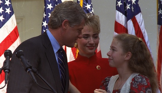 Bill, Hillary, and Chelsea Clinton in Little Rock, Arkansas on Nov. 3, 1991/ AP