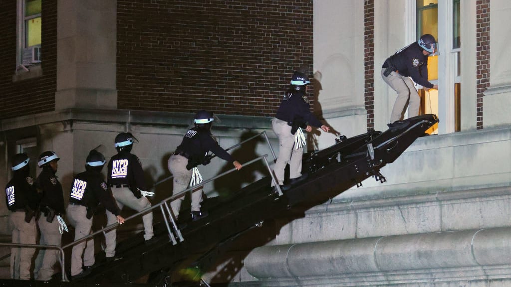 Police Sweep Columbia's Campus, Arrest Students Who Seized University Building